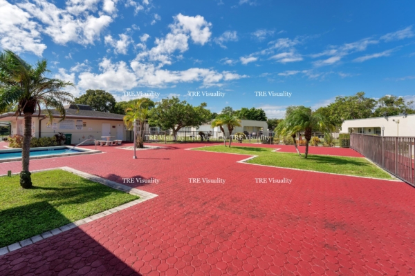 Green Hills Park West Condominium – 17070 SW 112th Ct, Miami, FL, EE.UU.